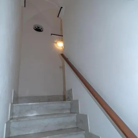 Apartament Il Vico Dei Canti Rossi