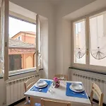 Il Vico Dei Canti Rossi *