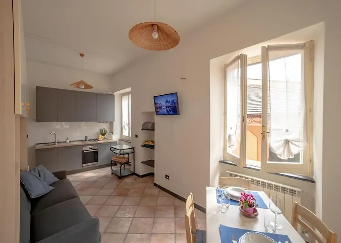 Il Vico Dei Canti Rossi Lavagna