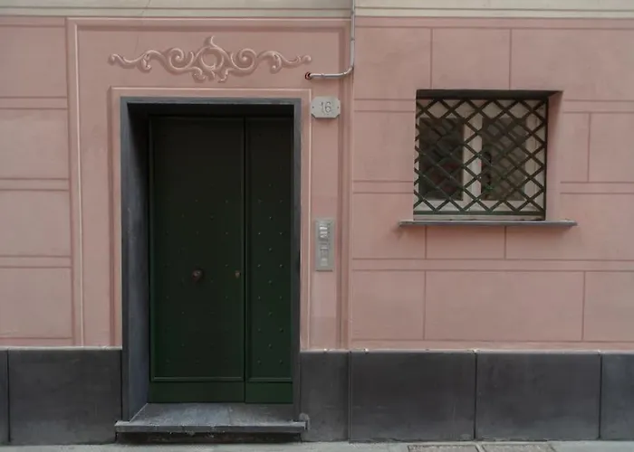 Il Vico Dei Canti Rossi